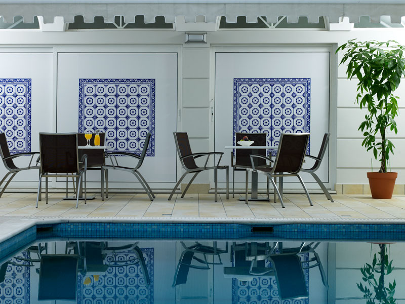 hotel-pool_restaurant-services-3